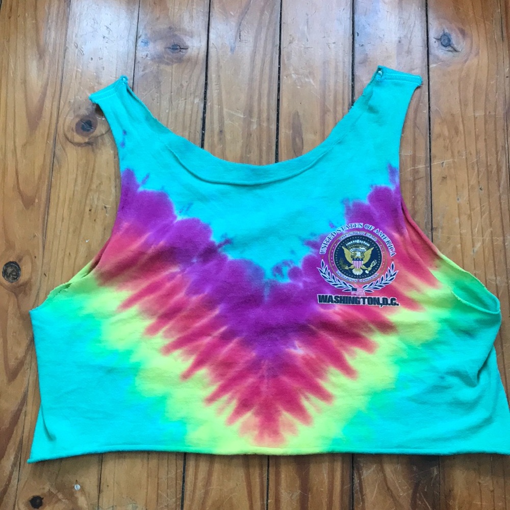 Tie dye US seal crop top